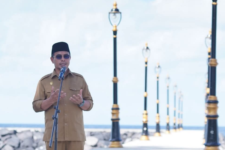 Bupati Boltara Sirajudin Lasena 