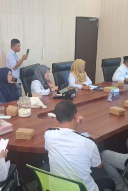 Sekda Sugondo Terima Paparan Layanan Hemodialisa dari Fresenius